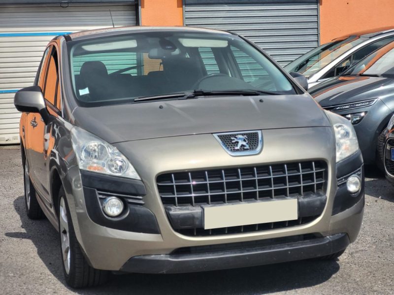 PEUGEOT 3008 2012