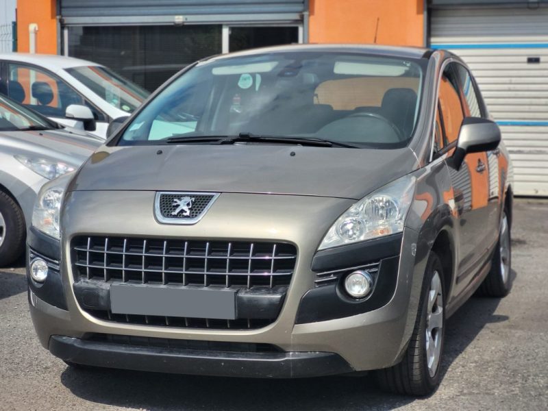 PEUGEOT 3008 2012