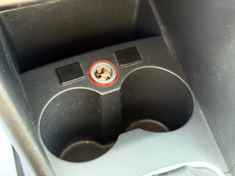 VOLKSWAGEN POLO 2012