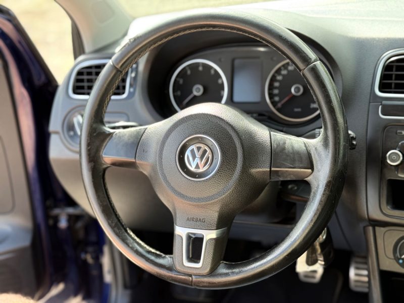 VOLKSWAGEN POLO 2012