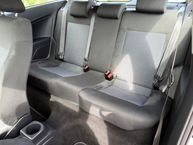 VOLKSWAGEN POLO 2012