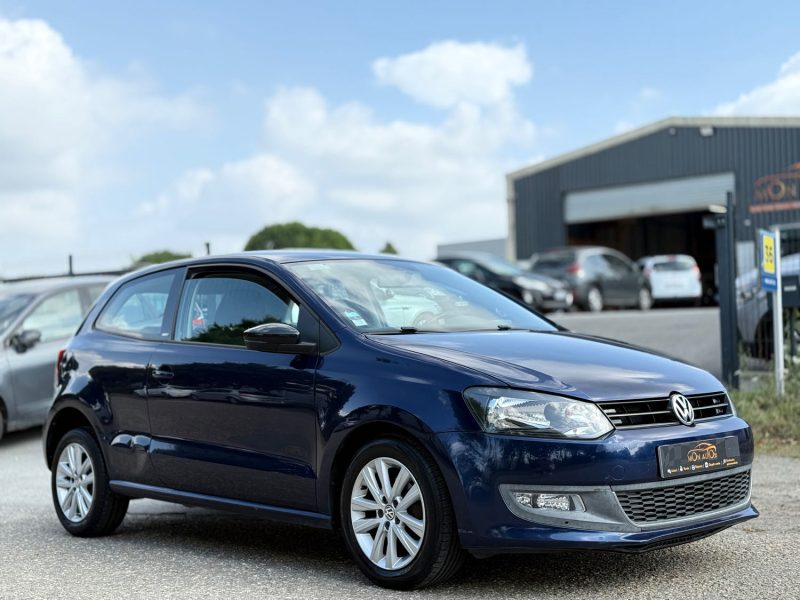 VOLKSWAGEN POLO 2012