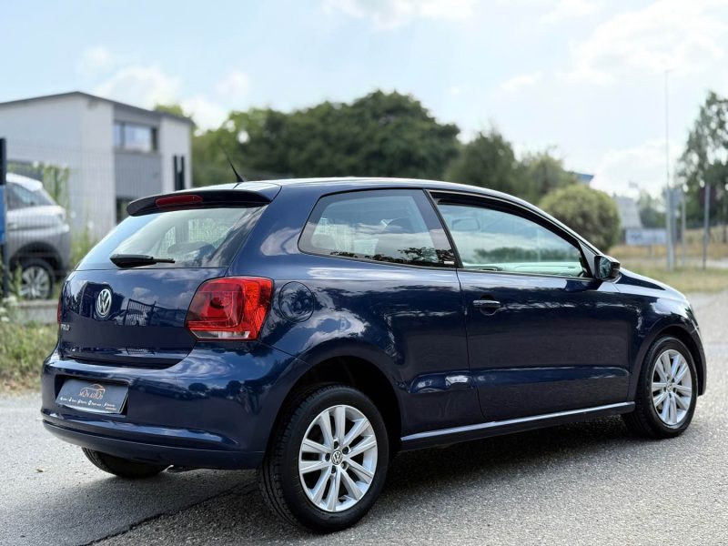 VOLKSWAGEN POLO 2012