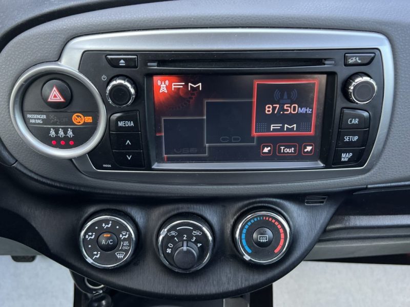 TOYOTA YARIS 3 III 1.0 VVTi 69 Cv 5 PORTES / ECRAN TACTILE CAMERA RECUL CRIT AIR 1 - GARANTIE 1 AN