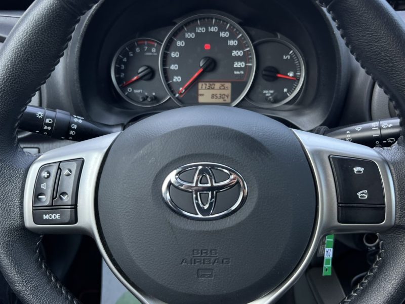 TOYOTA YARIS 3 III 1.0 VVTi 69 Cv 5 PORTES / ECRAN TACTILE CAMERA RECUL CRIT AIR 1 - GARANTIE 1 AN