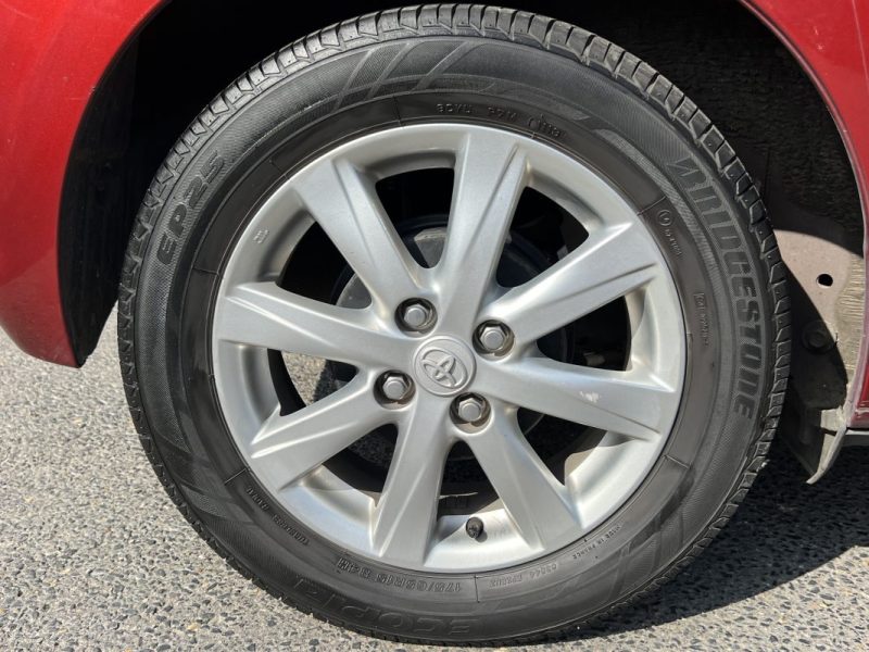 TOYOTA YARIS 3 III 1.0 VVTi 69 Cv 5 PORTES / ECRAN TACTILE CAMERA RECUL CRIT AIR 1 - GARANTIE 1 AN