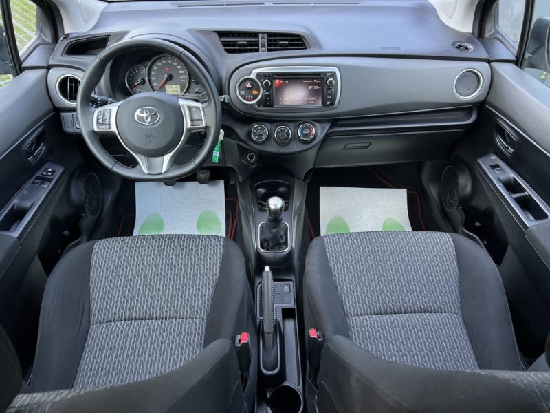 TOYOTA YARIS 3 III 1.0 VVTi 69 Cv 5 PORTES / ECRAN TACTILE CAMERA RECUL CRIT AIR 1 - GARANTIE 1 AN