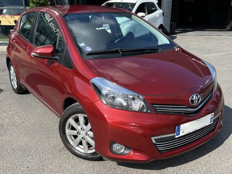 TOYOTA YARIS 3 III 1.0 VVTi 69 Cv 5 PORTES / ECRAN TACTILE CAMERA RECUL CRIT AIR 1 - GARANTIE 1 AN