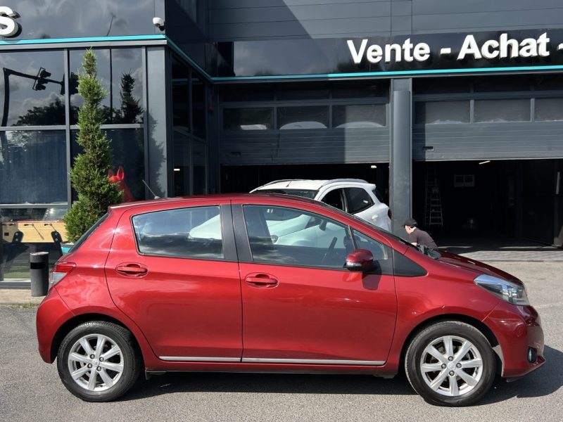 TOYOTA YARIS 3 III 1.0 VVTi 69 Cv 5 PORTES / ECRAN TACTILE CAMERA RECUL CRIT AIR 1 - GARANTIE 1 AN
