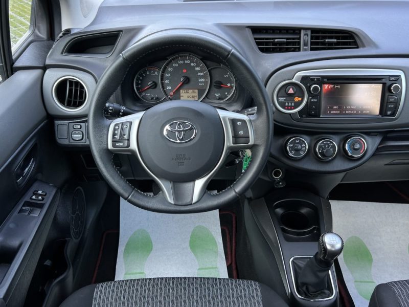 TOYOTA YARIS 3 III 1.0 VVTi 69 Cv 5 PORTES / ECRAN TACTILE CAMERA RECUL CRIT AIR 1 - GARANTIE 1 AN