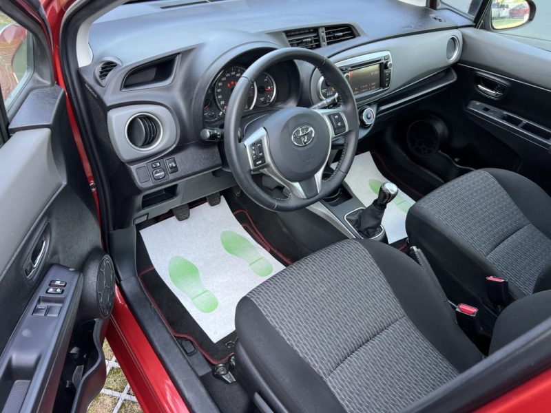 TOYOTA YARIS 3 III 1.0 VVTi 69 Cv 5 PORTES / ECRAN TACTILE CAMERA RECUL CRIT AIR 1 - GARANTIE 1 AN