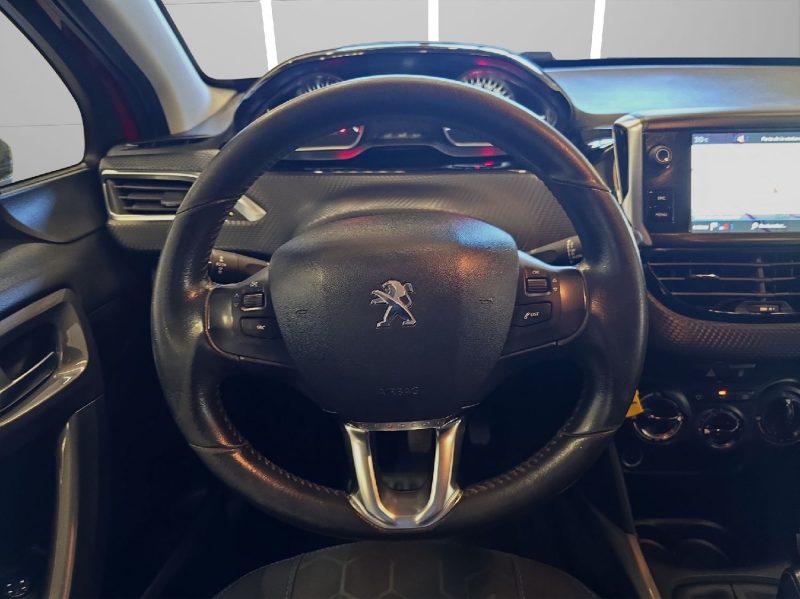 PEUGEOT 2008 1.2 ESSENCE *ENTRETIEN A JOUR*