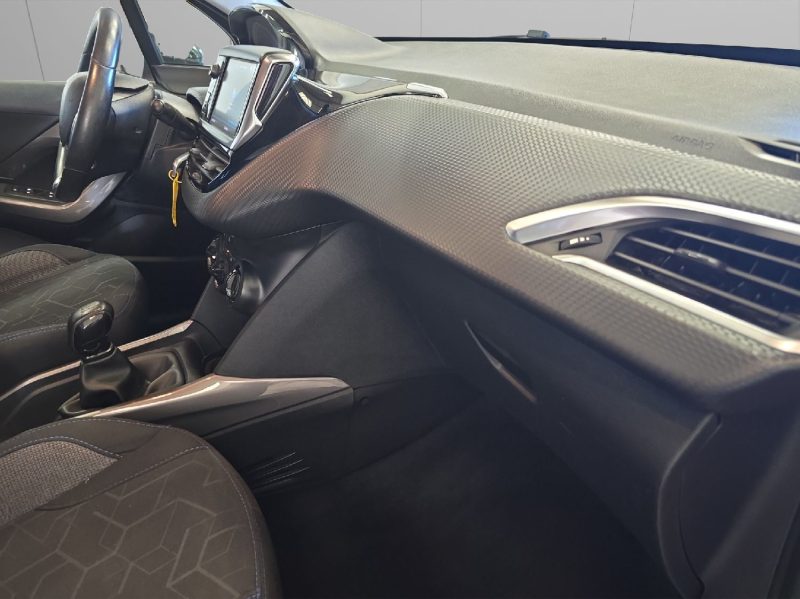 PEUGEOT 2008 1.2 ESSENCE *ENTRETIEN A JOUR*