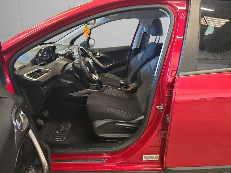 PEUGEOT 2008 1.2 ESSENCE *ENTRETIEN A JOUR*