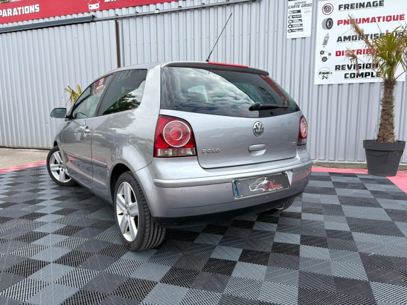 VOLKSWAGEN POLO 1.6L ESSENCE 105CV SPORTLINE GARANTIE 12 MOIS