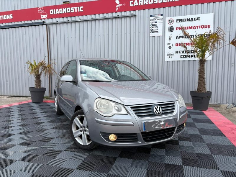 VOLKSWAGEN POLO 1.6L ESSENCE 105CV SPORTLINE GARANTIE 12 MOIS