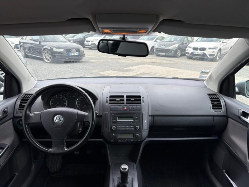 VOLKSWAGEN POLO 1.6L ESSENCE 105CV SPORTLINE GARANTIE 12 MOIS