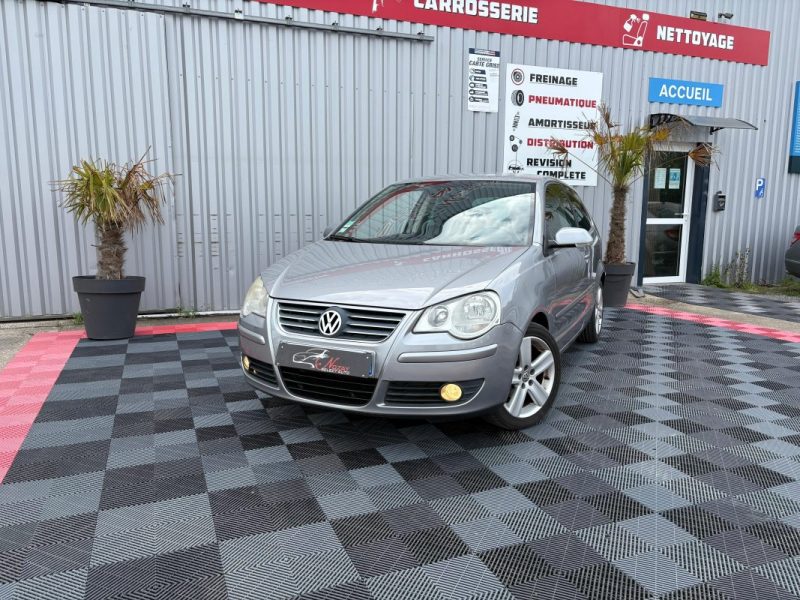 VOLKSWAGEN POLO 1.6L ESSENCE 105CV SPORTLINE GARANTIE 12 MOIS