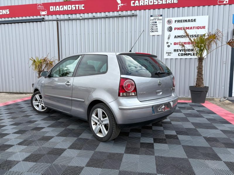 VOLKSWAGEN POLO 1.6L ESSENCE 105CV SPORTLINE GARANTIE 12 MOIS
