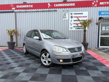 VOLKSWAGEN POLO 1.6L ESSENCE 105CV SPORTLINE GARANTIE 12 MOIS
