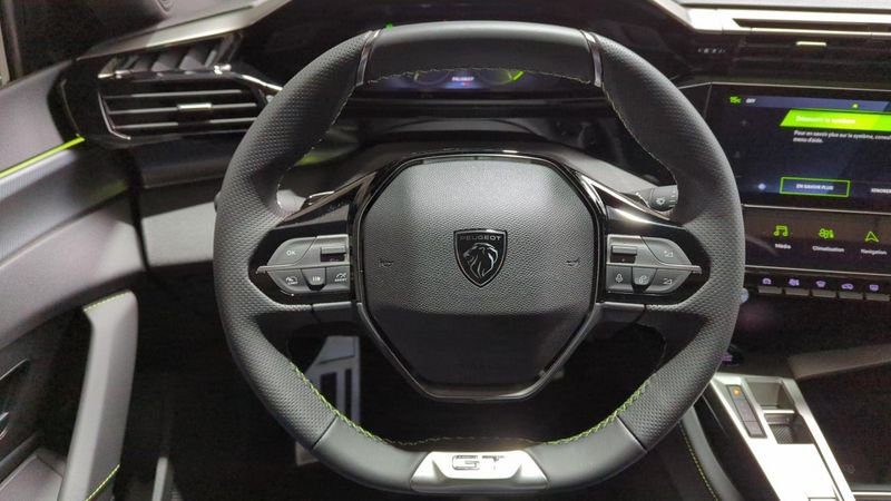 Peugeot 308 Bluehdi 130ch s&s eat8 gt + angles morts + camera 360