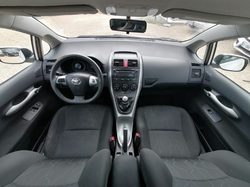 TOYOTA Auris - 100ch essence 1.33 Dual VVT-i