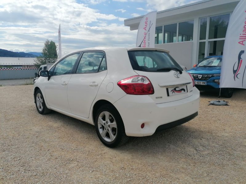TOYOTA Auris - 100ch essence 1.33 Dual VVT-i
