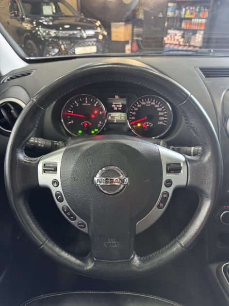 NISSAN QASHQAI 2011