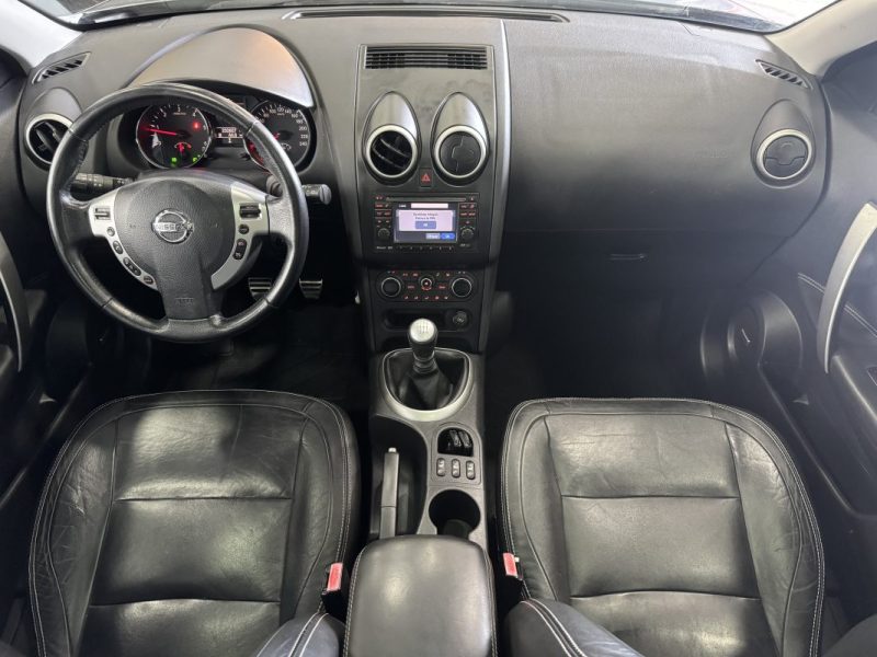 NISSAN QASHQAI 2011