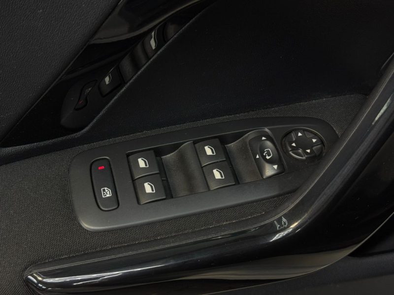 PEUGEOT 208 1.6 Blue HDi  Allure Business 100 cv