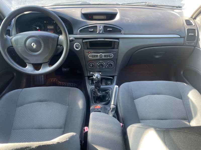RENAULT LAGUNA II AUTHENTIQUE  1.6i 16V 112CV