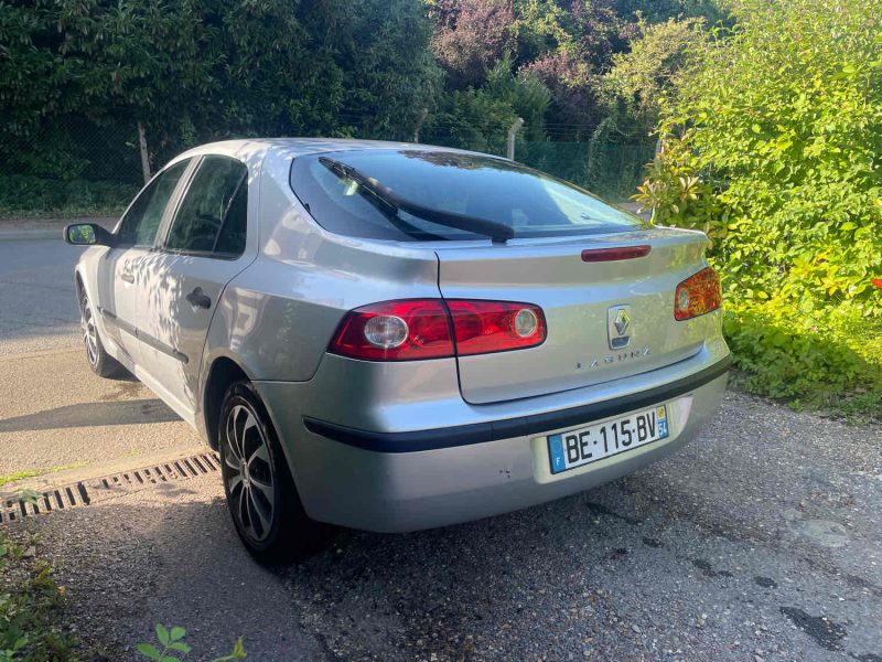 RENAULT LAGUNA II AUTHENTIQUE  1.6i 16V 112CV