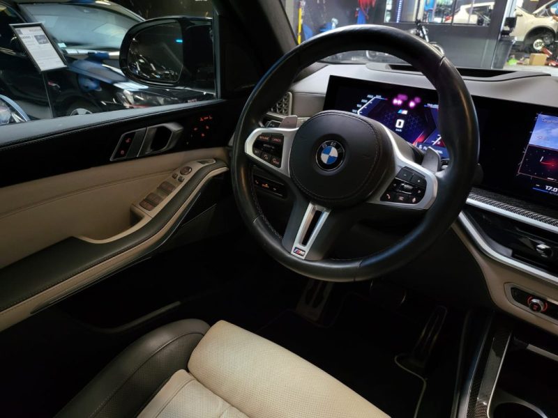 BMW X7 M60I 4.4i - 32V V8 BI-TURBO HYBRID XDRIVE M SPORT /TOIT OUVRANT /HARMAN KARDON