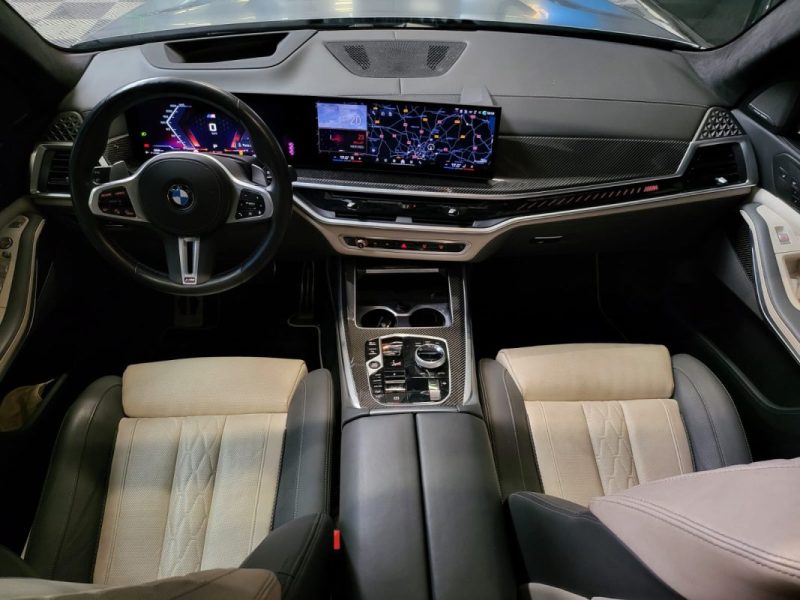 BMW X7 M60I 4.4i - 32V V8 BI-TURBO HYBRID XDRIVE M SPORT /TOIT OUVRANT /HARMAN KARDON