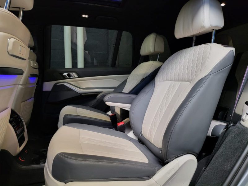 BMW X7 M60I 4.4i - 32V V8 BI-TURBO HYBRID XDRIVE M SPORT /TOIT OUVRANT /HARMAN KARDON