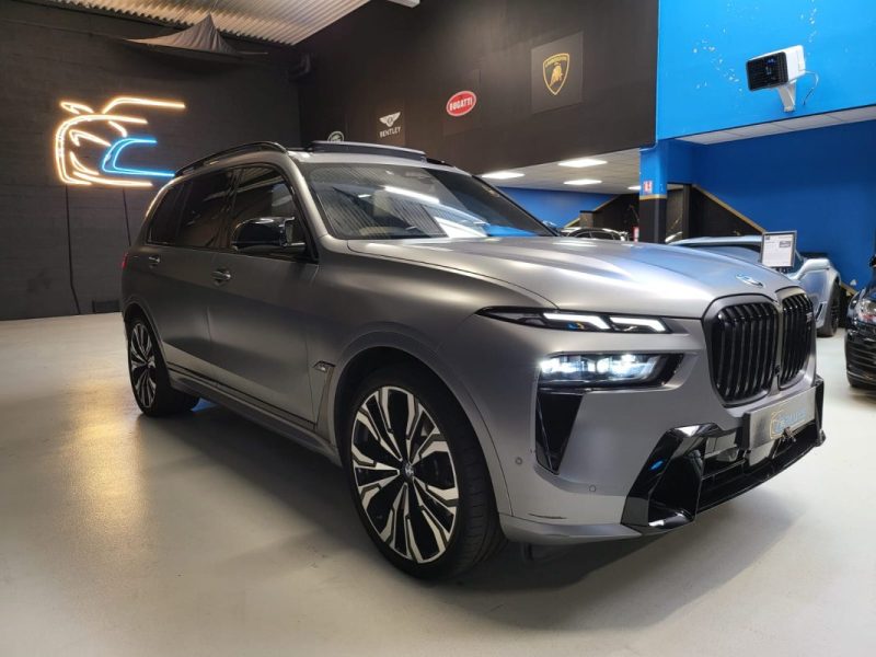 BMW X7 M60I 4.4i - 32V V8 BI-TURBO HYBRID XDRIVE M SPORT /TOIT OUVRANT /HARMAN KARDON