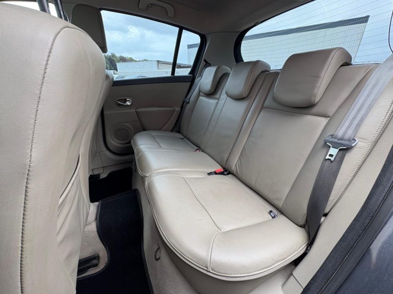 RENAULT CLIO INITIALE 1.6 BVA GARANTIE 12 MOIS