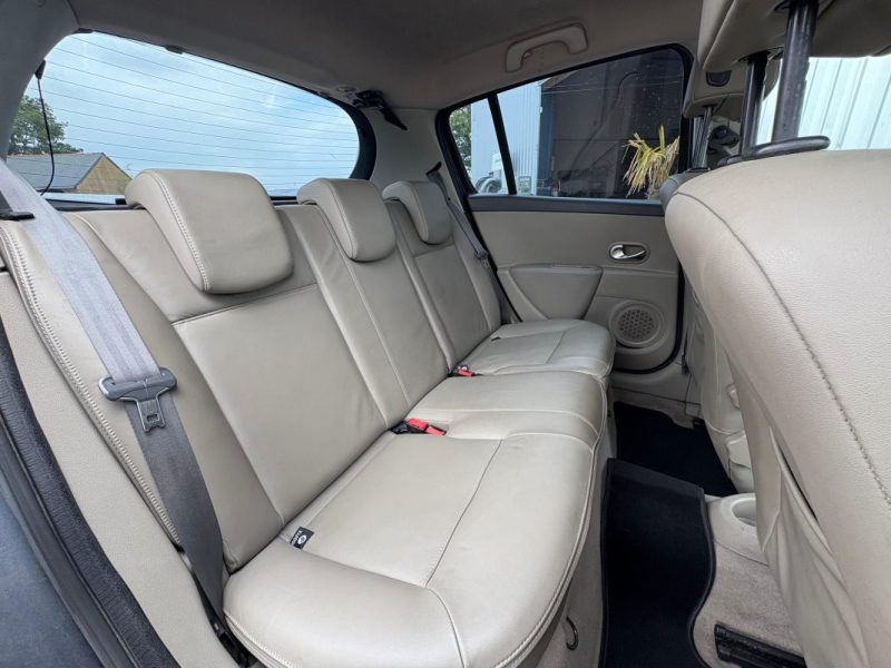 RENAULT CLIO INITIALE 1.6 BVA GARANTIE 12 MOIS