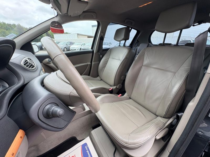 RENAULT CLIO INITIALE 1.6 BVA GARANTIE 12 MOIS