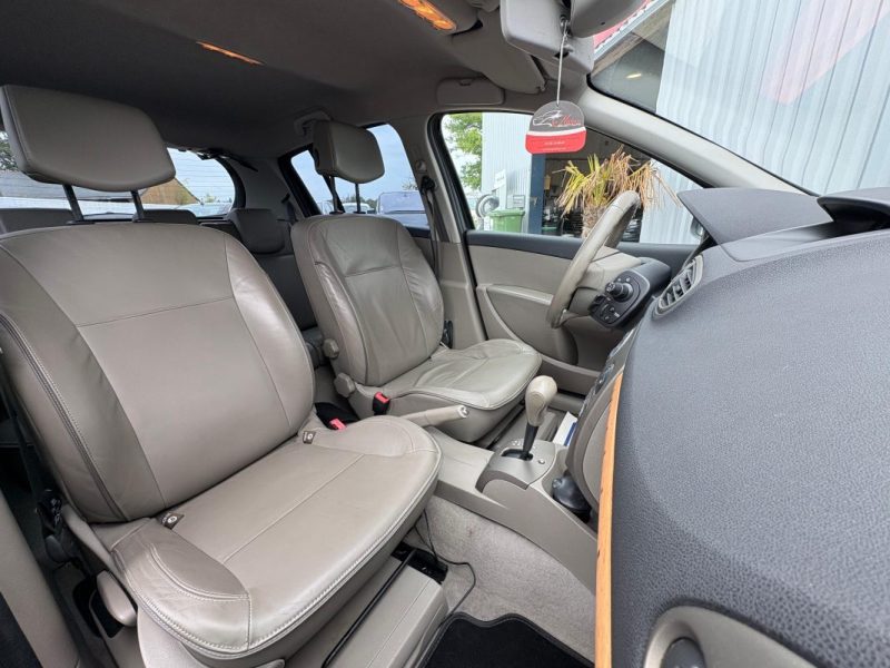 RENAULT CLIO INITIALE 1.6 BVA GARANTIE 12 MOIS