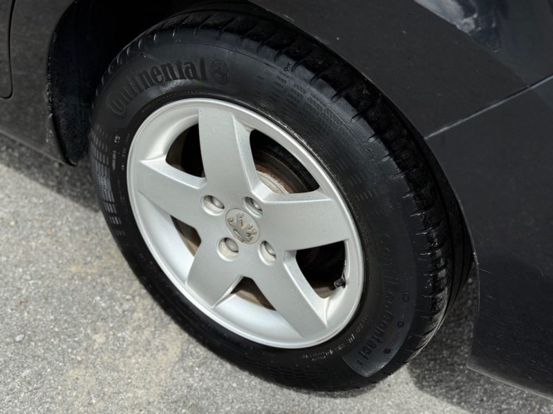 PEUGEOT 207 SW 1.4 VTI 95CH PREMIUM PACK