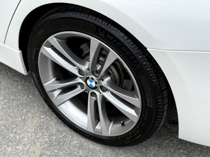 BMW Série 3 (F31) Touring 325d 2.0 D 218 ch Sport - Boite Auto / GPS / Radar Ar / & Garantie 6 Mois.