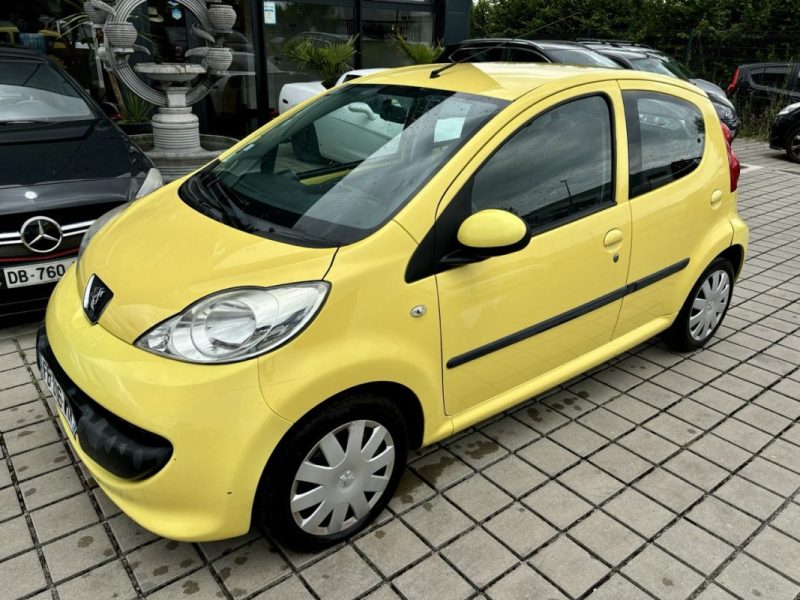 Peugeot  107 1.0i 68 CH TRENDY 