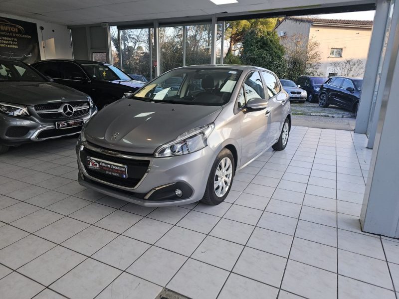 PEUGEOT 208 2019