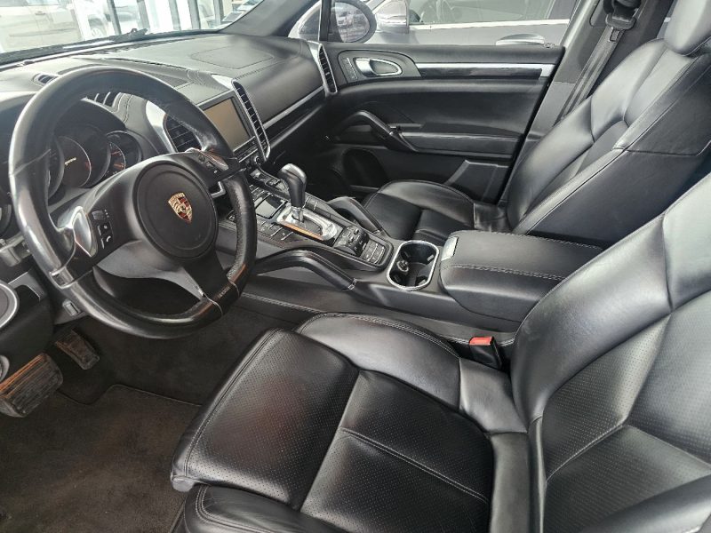 PORSCHE CAYENNE DIESEL 3.0D 245CH ANNEE 2011 165000KM GARANTIE 1 AN