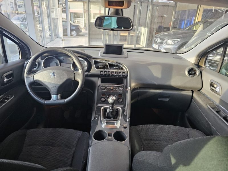 PEUGEOT 3008 2010