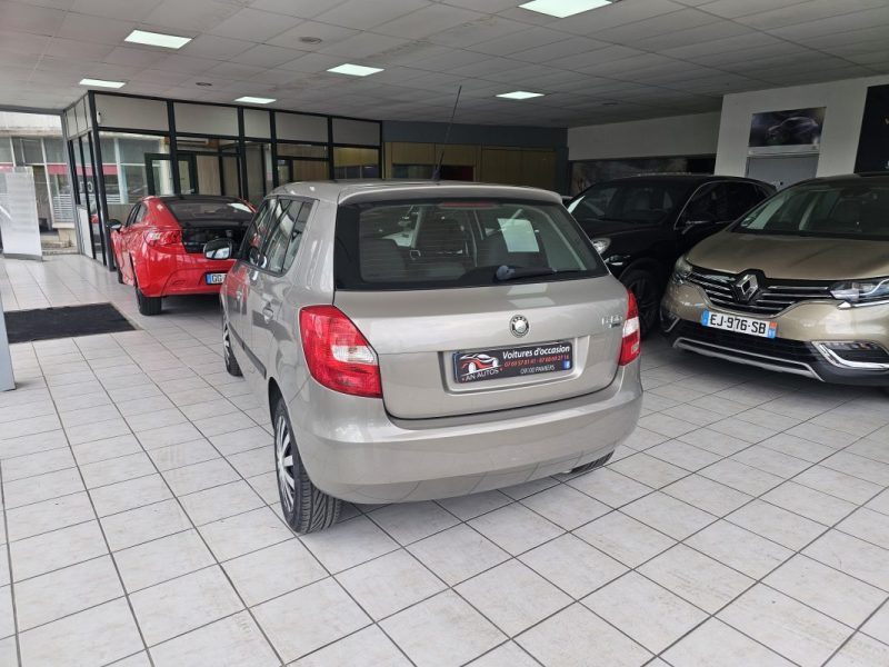 SKODA FABIA 2009