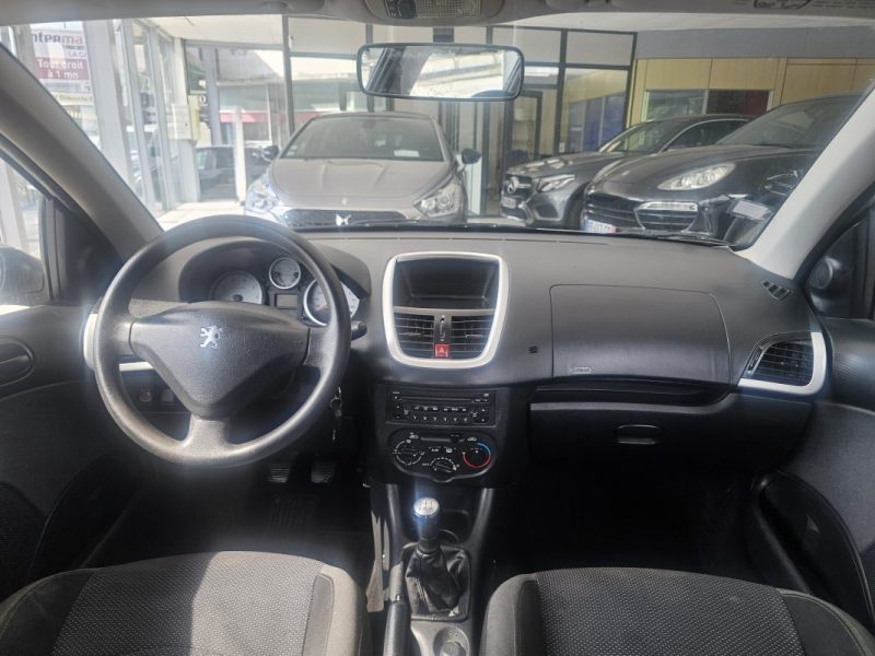 PEUGEOT 206+ 1.4 ESSENCE 73CH ANNEE2010 160000KM