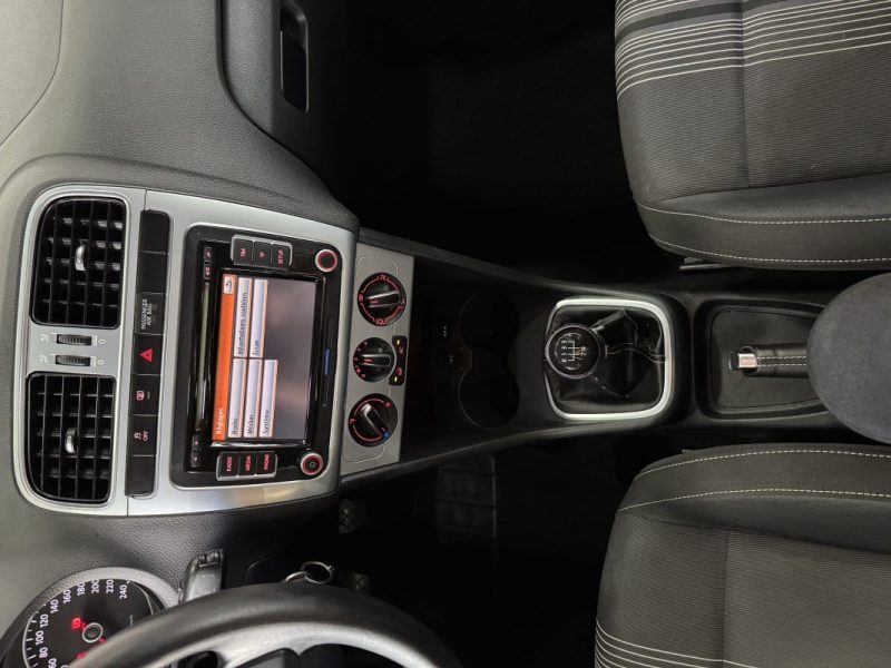 VOLKSWAGEN POLO 2013