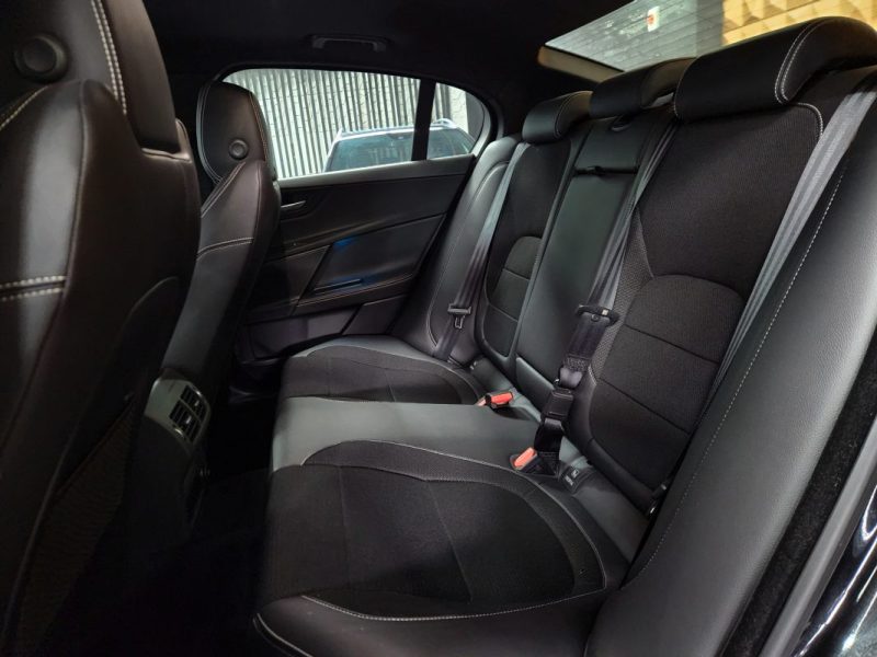 JAGUAR XE 2017 2.0t 200 R-SPORT BVA8*1°Main*VIRTUAL*CAMERA*MERIDIAN*